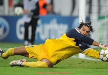 24VS体育直播-世俱杯著名裁判介绍及其执法生涯亮点回顾